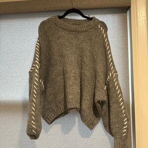 Primark Gray Sweater with White Detailing